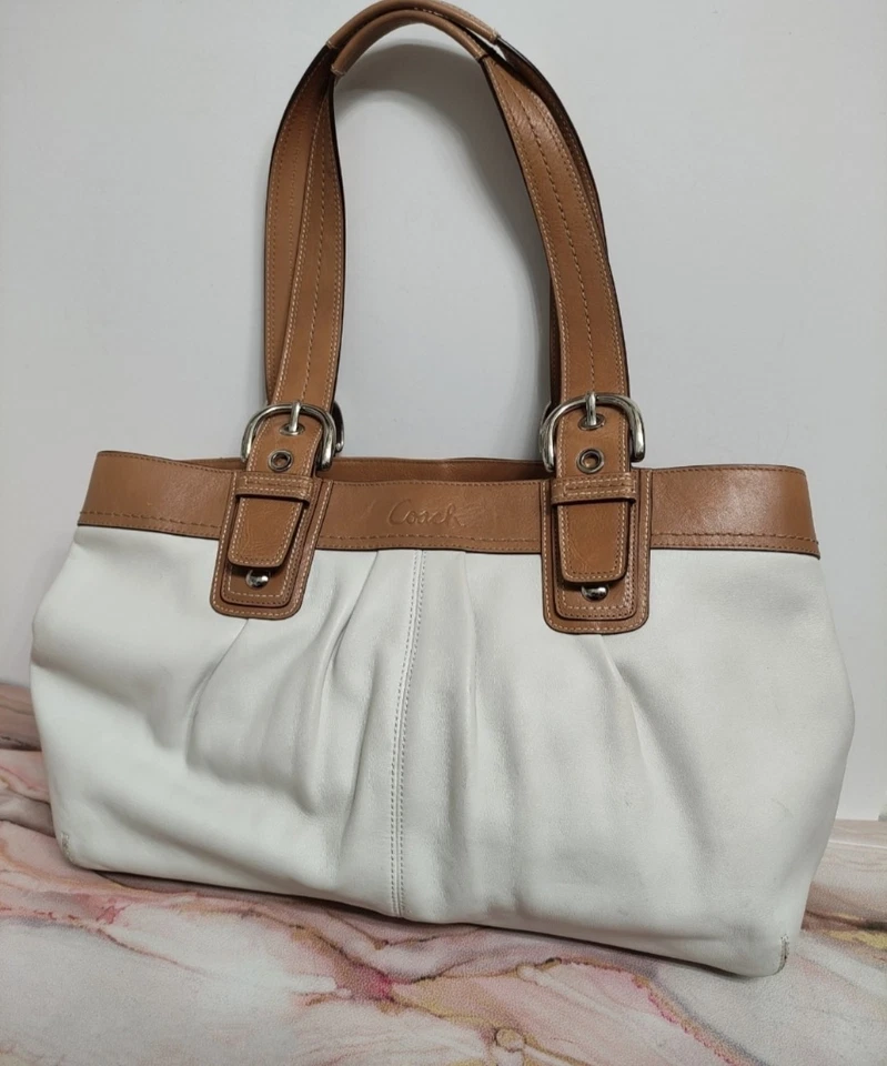 Coach F13733 Soho слоновой кости плиссированные кожи большая наплечная сумка с короткими ручками - Изображение 2 из 4