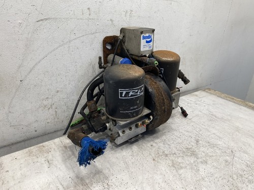 2013 Air Dryer for Kenworth T800 (677-10261)