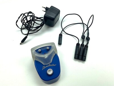 Danelectro Milkshake Chorus Guitar Effect Pedal   + multi effect power supply  