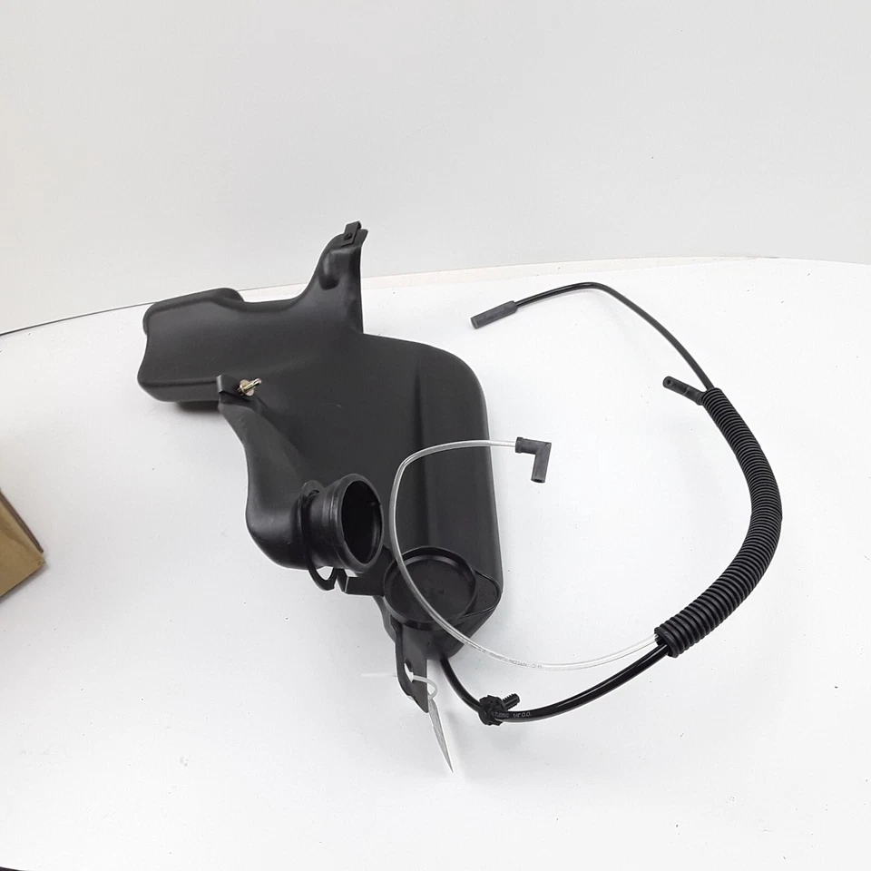 Washer Fluid Reservoir-Windshield Fits Ford Taurus 1997-07 Mercury Sable 1997-05 - Image 2 of 4