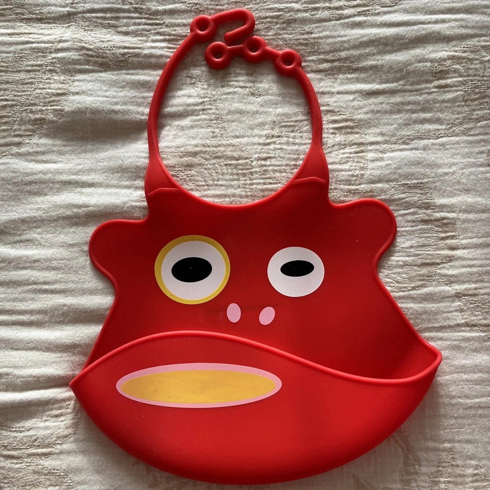 Rare! Ulubulu Baby Red Soft & Light Adjustable SIlicone Bib With Pocket New - Image 3 of 3