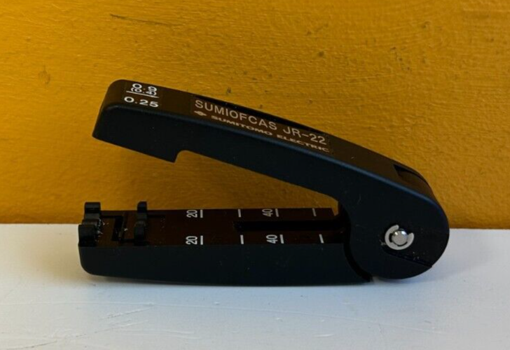 Sumitomo Sumiofcas JR-22 0.9 0.4 0.25 mm Optical Jacket