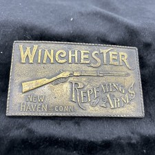 Vintage 1970s Winchester Rifle Repeating Arms New Haven CT metal Belt Buckle
