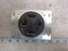 P&S Pass & Seymour 30A 125/250V HBL 9430 Style Straight Receptacle 14-30R, Used