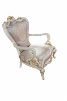 Holz-Sessel In Naturfarben Im Eleganten Chesterfield-Stil