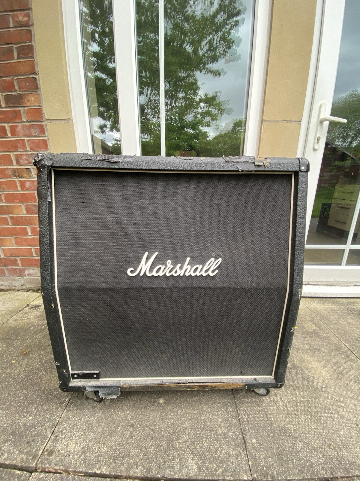 Marshall 1960A Lead Angled Speaker Cabinet 4x12 300W