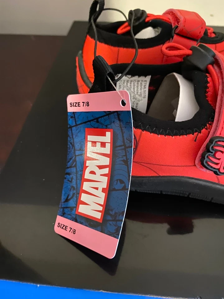 NUEVOS ZAPATOS DE AGUA MARVEL SPIDER-MAN PARA NIÑOS PEQUEÑOS TALLA 7/8 Foto 2 de 4