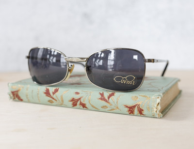 Vintage Y2K sunglasses 1990s Matrix Agent  Eyewear Grunge Goth Festival Resort