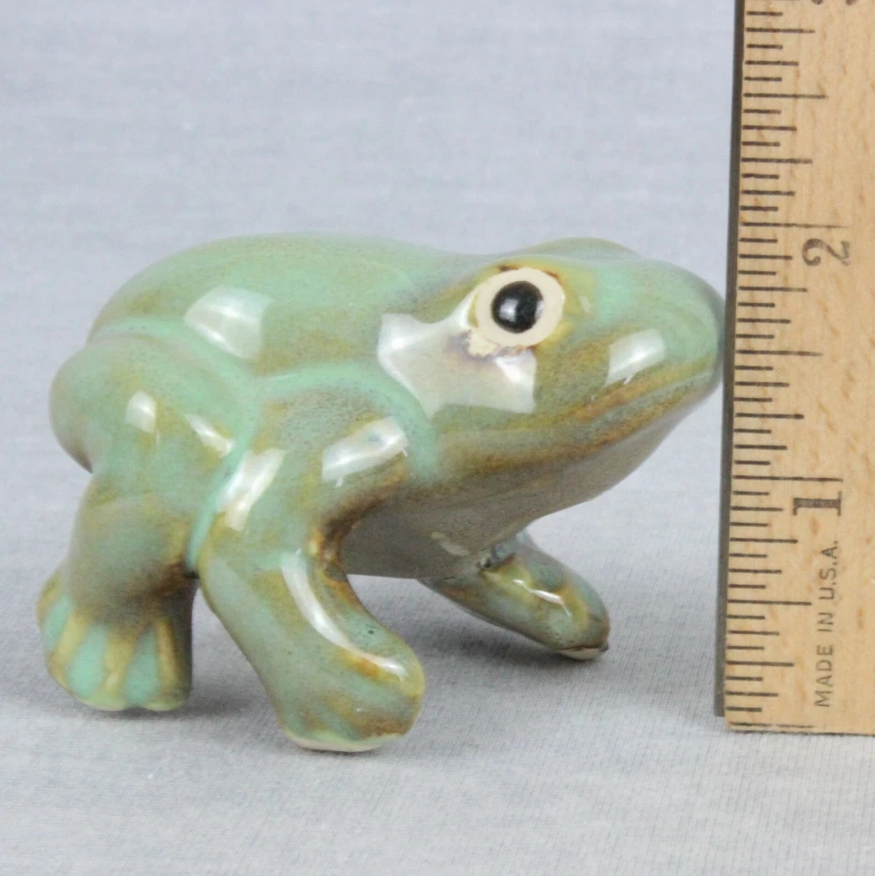 Figura de cerámica artística FROG esmalte verde brillante 2,75 x 1,75 x 2 pulgadas sin marca Foto 4 de 4