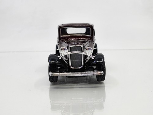 1932 Ford 3-Window Coupe Kinsmart® Kin-Toy Die Cast Model Toy Car 1:34 (Maroon) - Picture 5 of 10