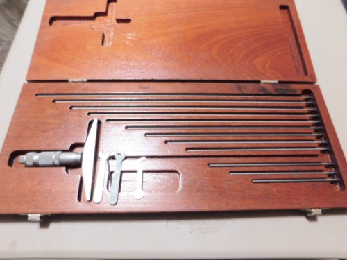 Brown-Sharpe Depth Micrometer .001" 4" Base 0-12