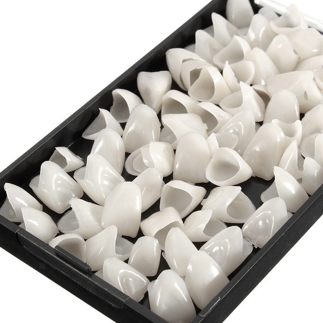 70Pcs/Box Dental Temporary Resin Crowns for Anterior Front Teeth Caps