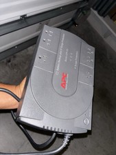 APC UPS: 550VA 120V BE550G