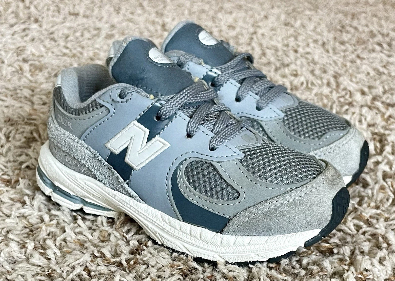 Sneakers New Balance 2002R bambino taglia 8C Castlerock grigio IC2002ST
