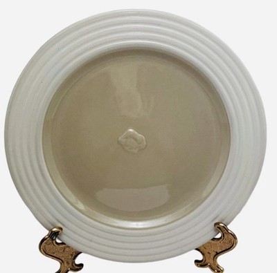 Pampered Chef Dinner Plates 11  Chef s Hat Two Tone Beige Embossed Lot Of 2 EUC