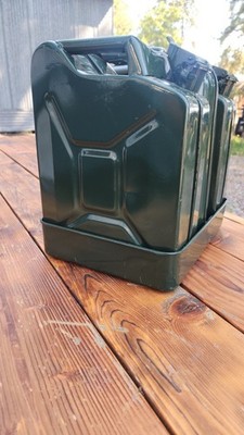 Vintage German Military Kraftstoff 5 Liter Jerry Can Set (TGL 4368