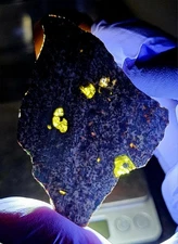 Meteorite**Erg Chech 002, Achondrite Ung.**12.983 gram, Amazing Green Crystals!!