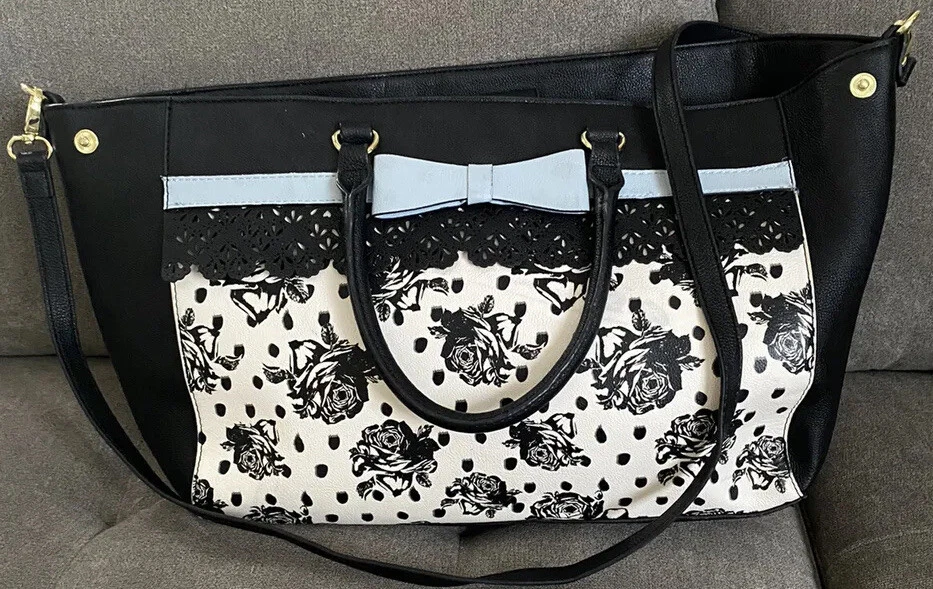 Betsey Johnson Blue Bow Blk wht rose tote bag w strap