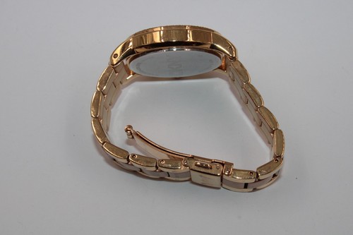DKNY WOMEN'S Wrist Watch CRYSTAL ACCENTED BEZEL DATE SUBDIALS GOLD TONE WORKING - Picture 5 of 11