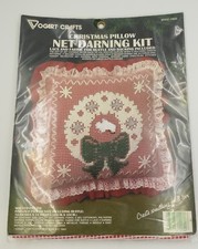 VTG NEW Vogart Crafts Christmas Pillow Net Darning Kit - Wreath Pillow 14"X14"