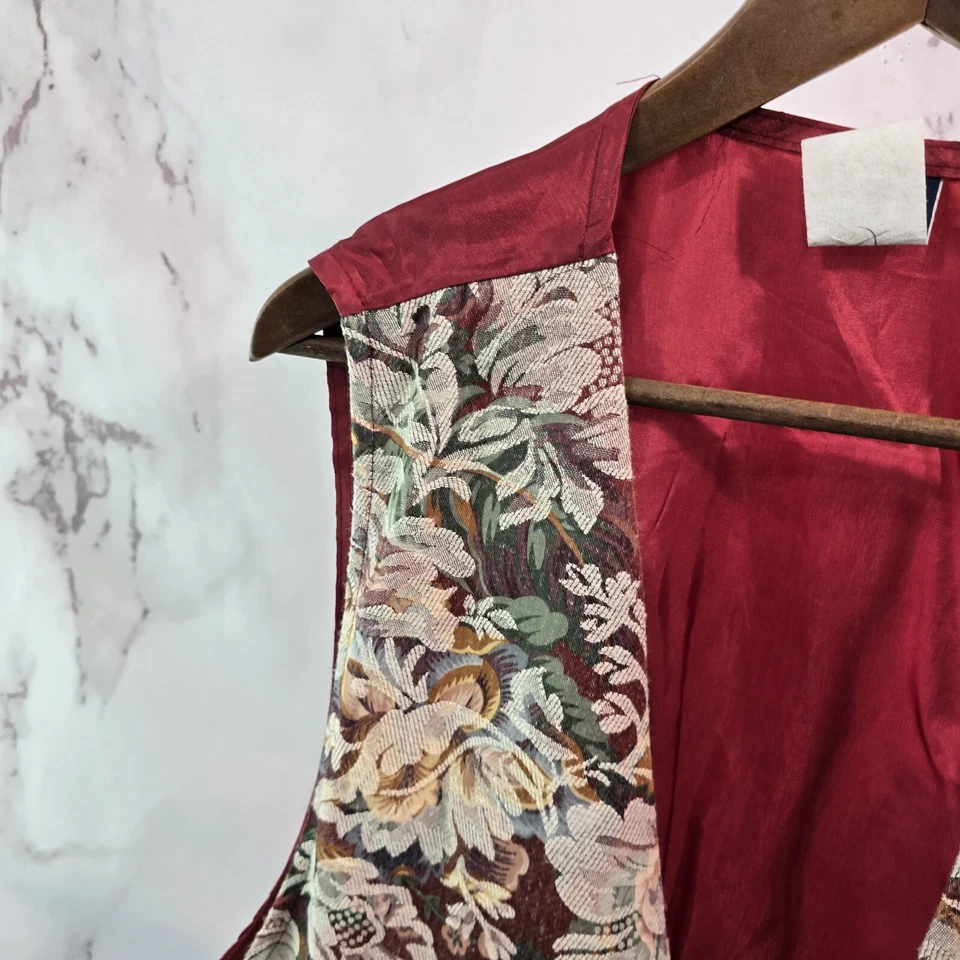 Vintage Tapestry Vest Womens XL Green Floral Woven Cottagecore 90s 80s Carpet - Image 2 of 4