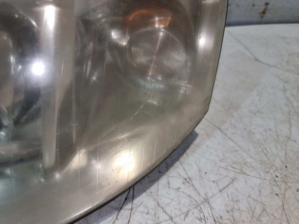 Faro delantero izquierdo pasajero audi a6 n/s lámpara halógena 2003 mk2 oem 4b3941003k Foto 3 de 4