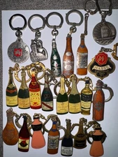 Gros Lot Porte Clés Augis et Autres, Boissons, Alcools etc....