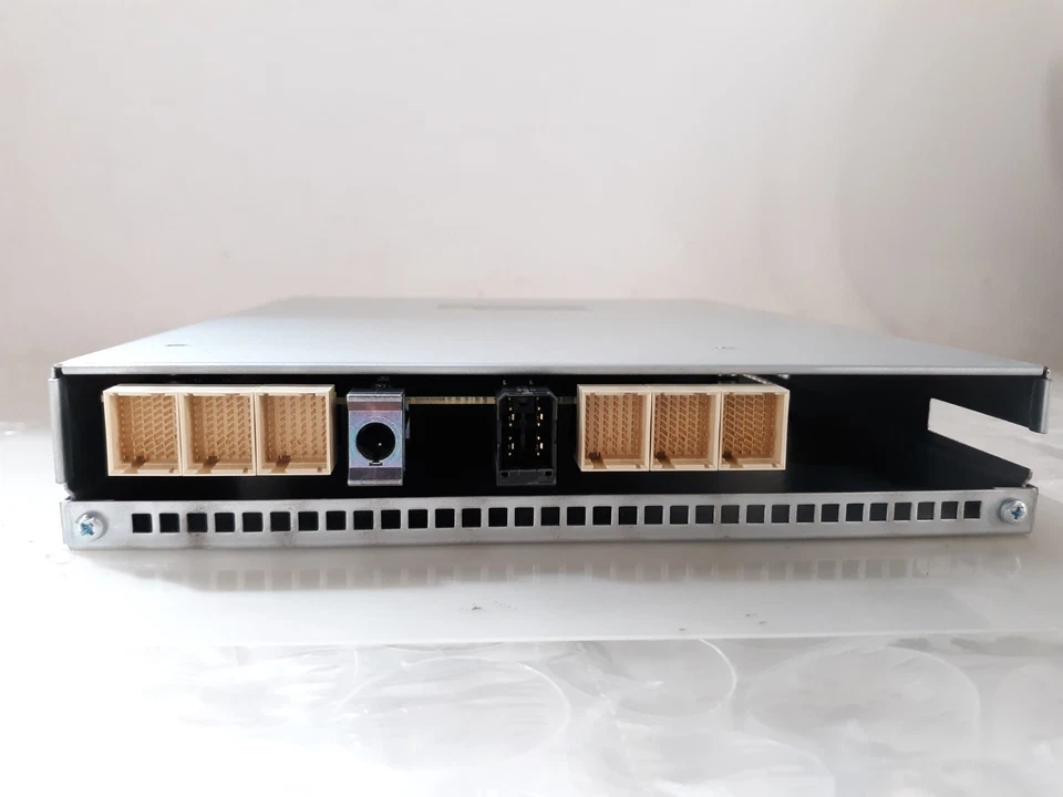 NetApp 111-02850 IOM12 SAS 12G Controller Module - Image 4 of 4