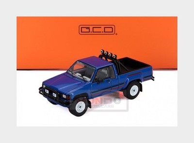 1:64 GCD-MODELS Toyota Hilux Sr5 Xtra Cab Pick-Up 1985 Blue KS-062-398 Modellbau