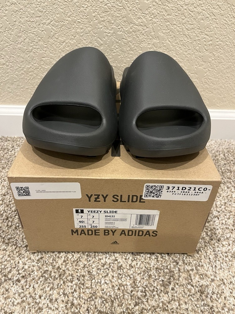 Adidas Yeezy Slide - Granite - Mens Size 7 - Brand New