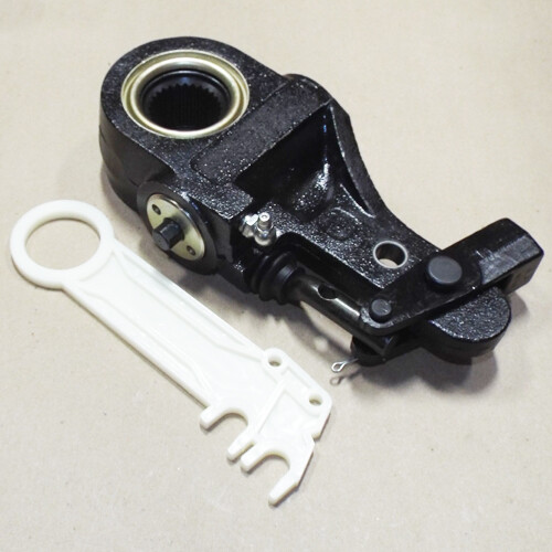 AUTOMATIC AUTO SLACK ADJUSTER - 1.5" 28 SPLINE - 5", 6" OFFSET - 5/8" CLEVIS - Bild 1 von 1