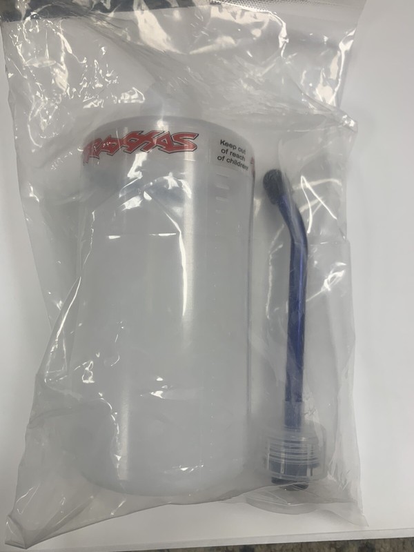Traxxas  5001 Fuel Filler Bottle 500CC NEW NIP🔥🏁
