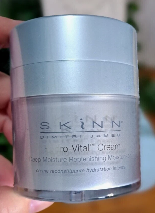 Skinn Dimitri James Hydro Vital Set Moisture Hydration Face Eye Cream Capsules - Image 4 of 4