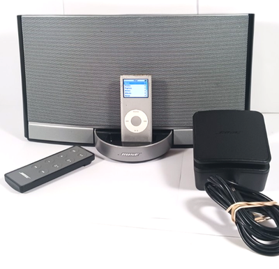BOSE n123 SoundDock Portable w/ remote & cord ipod and bluetooth