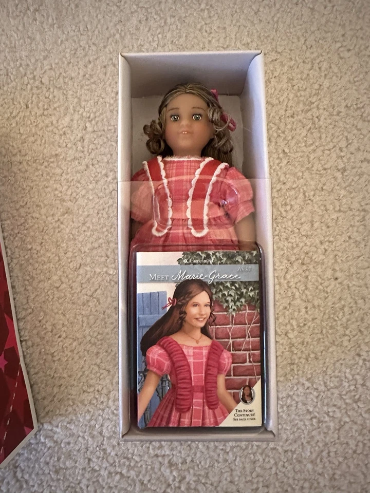 American Girl Pleasant Company mini Marie Grace Foto 2 de 3