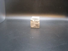 PROJECTOR LAMP -FBG-FBD -500W 120V -GE NOS