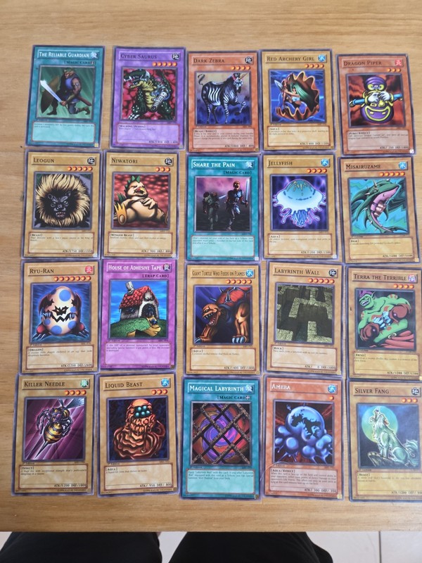 20 Vintage Yu Gi Oh cards