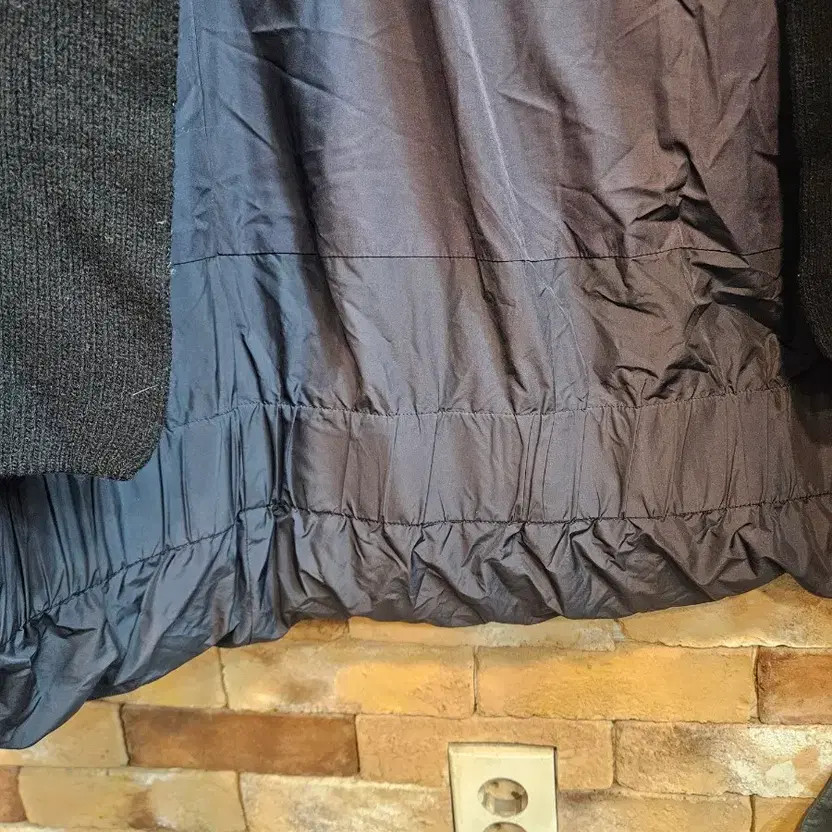 System Long Down Padding Jacket - Black, Size 88-… - image 3