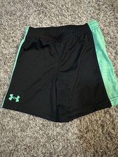 Under Armour Boys Green Athletic Shorts size 3t NWT