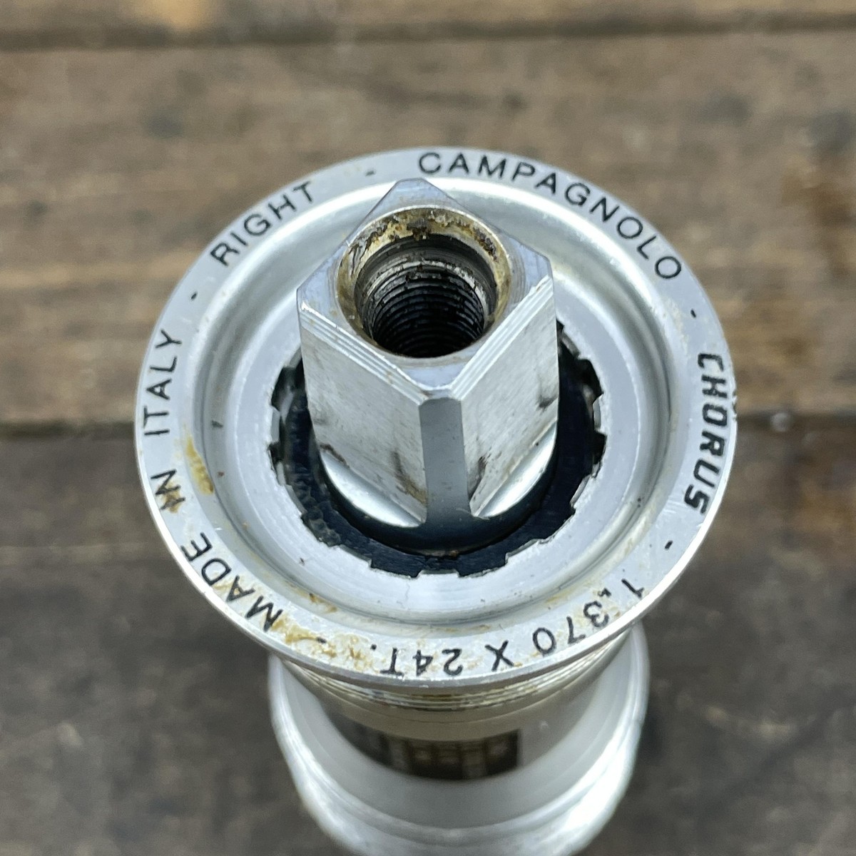 Campagnolo Chorus Bottom Bracket English Square Taper 102 BSA