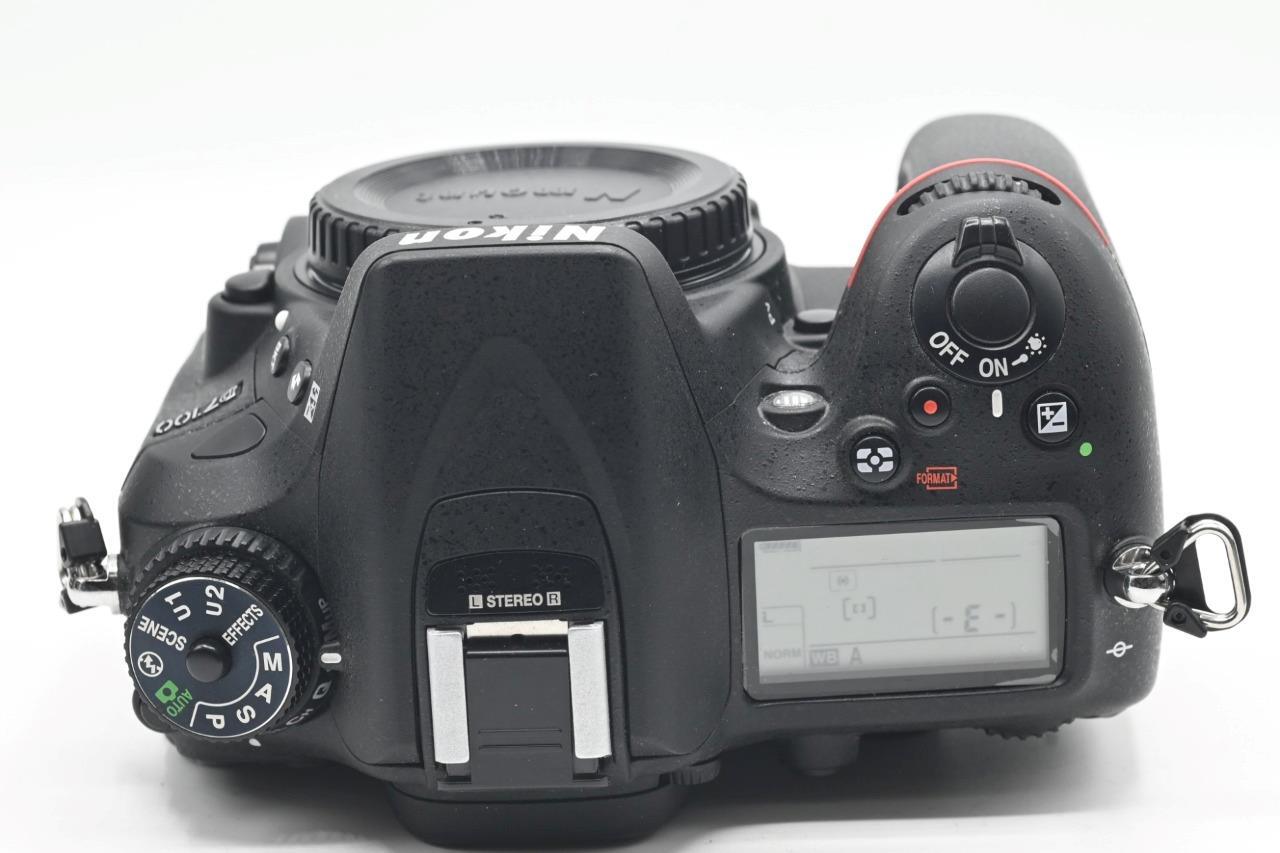 Nikon D7100 ULTRA LOW SHUTTER COUNT Digital DSLR Camera Body GREAT