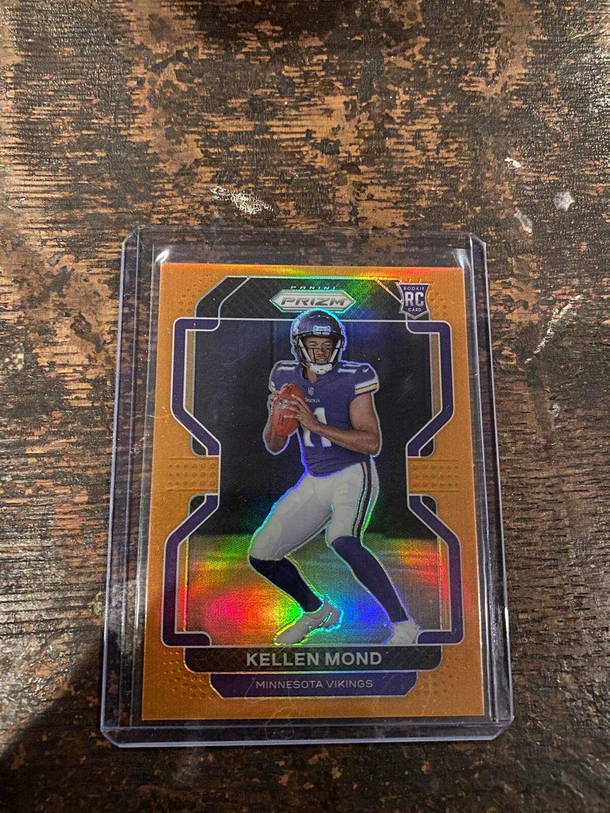 2021 Panini Prizm Kellen Mond RC True Orange /249 Minnesota Vikings