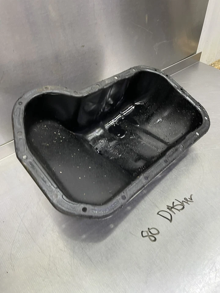 OIL PAN ENGINE FITS AUDI VOLKSWAGEN 4000,80,90,FOX,DASHER - Image 3 of 4