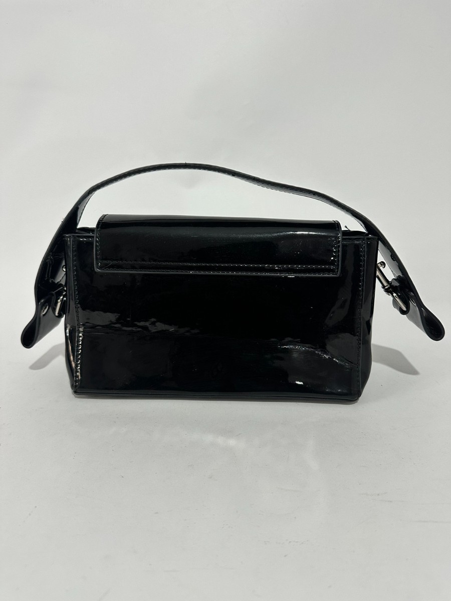 早い者勝ち( •̤ᴗ•̤ )大幅値下げ中★vivienne Westwood レア SUPPLE LEATHER CHARM 口金ショルダーバッグ(ブラック系)（メンズ