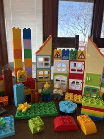 Lego DUPLO Bob The Builder Bricks Parts Wendy Figure Lot Of 150 Pieces