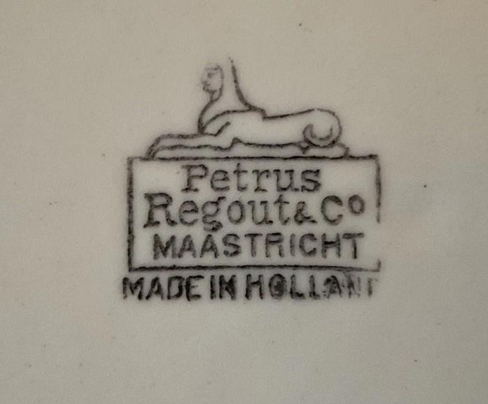 PETRUS REGOUT :: Antique 10 1/2” SPATTERWARE PLATE Floral Maastricht HOLLAND - Image 2 of 4