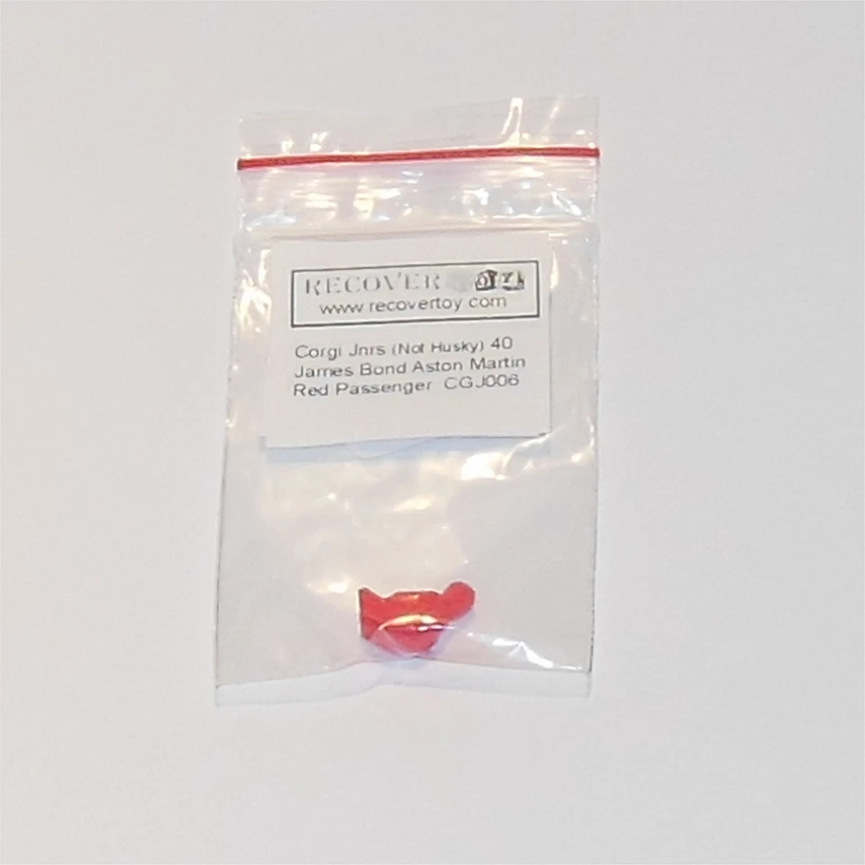 Corgi Juniors   40 James Bond Aston Martin Passenger Red - Image 4 of 4