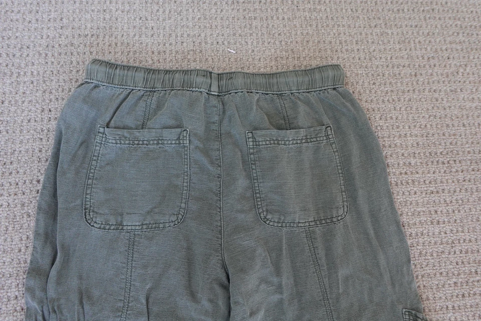 C&C California Women’s Tapered Leg Gray Cargo Crop Pants Size M Linen Blend - Image 4 of 4