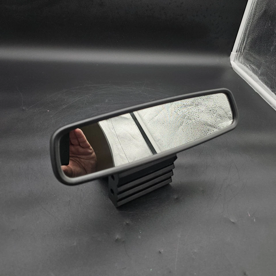 2013-2019 Lincoln MKT MKS Rear View Mirror w/ Auto Dimming Lane Departure Camera - Image 2 of 4