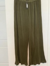 PrettyLittleThing Olive Green Wide Leg Pleated Pants Size 10
